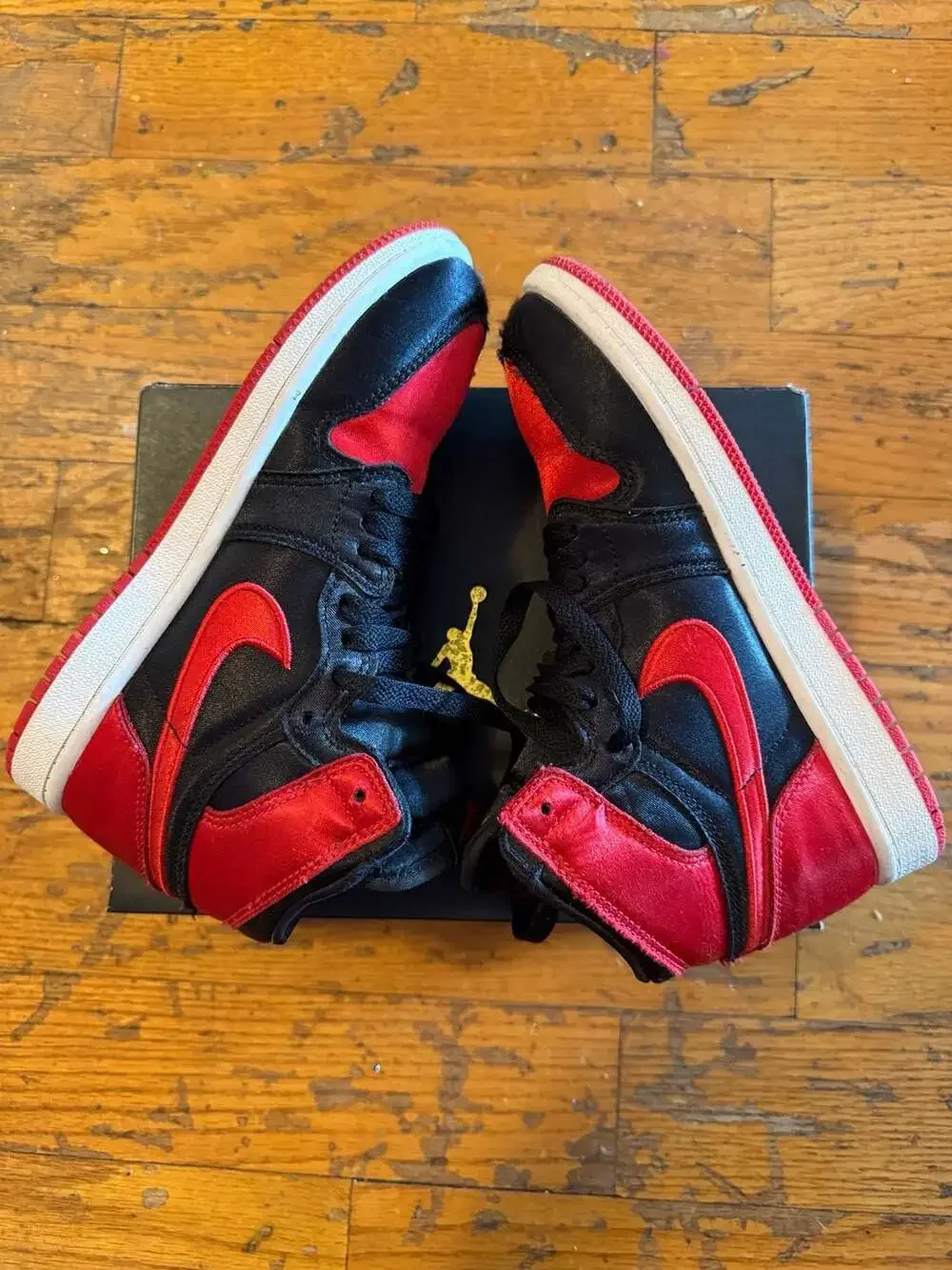 Jordan 1 Retro High OG (PS) Black/University Red-White Size 2Y Satin